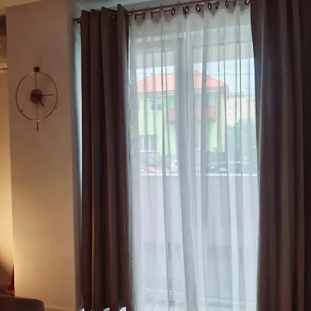 Yamalux - Modern & Cozy Apartmán Kluž
